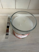 Load image into Gallery viewer, Wild Peony Fragranced Candle 350g – Luxury Glass Jar Candle with Lid | Pretty Pound