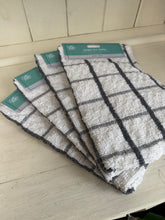 Load image into Gallery viewer, Jumbo Cotton Tea Towel 60 x 40cm – Super Absorbent Kitchen Essential | Pretty Pound