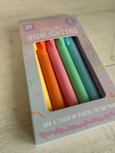 Load image into Gallery viewer, Pastel Highlighters – 6 Pack Soft Colour Marker Pens | Pretty Pound