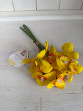 Load image into Gallery viewer, Easter Daffodil Pick 26cm – Artificial Spring Floral Stem | Pretty Pound