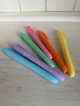 Load image into Gallery viewer, Pastel Highlighters – 6 Pack Soft Colour Marker Pens | Pretty Pound