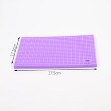 Load image into Gallery viewer, 7-inch Silicone Pot Holder, Trivet Mat, jar Opener, spoon Rest  Non Slip, Flexible, Durable, Heat Resistant Hot Pads Thicker