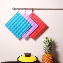 Load image into Gallery viewer, 7-inch Silicone Pot Holder, Trivet Mat, jar Opener, spoon Rest  Non Slip, Flexible, Durable, Heat Resistant Hot Pads Thicker