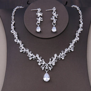 4Pcs/Set Bridal Headwear Set Crown Necklace Earrings Four Piece Classic Tiaras Suitable for Women's Wedding and Birthday Parties