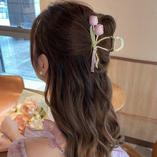 Load image into Gallery viewer, High End Minimalist Tulip Shaped Grab Clip 2024 Exquisite Women&#39;s Hair Accessories Fashionable and Beautiful Metal Shark Clip