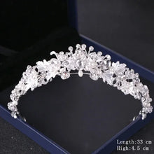 Load image into Gallery viewer, 4Pcs/Set Bridal Headwear Set Crown Necklace Earrings Four Piece Classic Tiaras Suitable for Women&#39;s Wedding and Birthday Parties