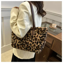 Load image into Gallery viewer, Vintage Fashion Leopard Print Versatile Winter New Women&#39;s Bags Lady Plush Texture Temperament Generous Handbag Shoulder