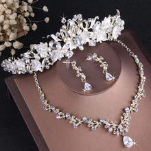 Load image into Gallery viewer, 4Pcs/Set Bridal Headwear Set Crown Necklace Earrings Four Piece Classic Tiaras Suitable for Women&#39;s Wedding and Birthday Parties