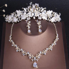 Load image into Gallery viewer, 4Pcs/Set Bridal Headwear Set Crown Necklace Earrings Four Piece Classic Tiaras Suitable for Women&#39;s Wedding and Birthday Parties