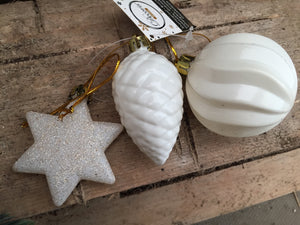 Cream Triple Pack Decoration